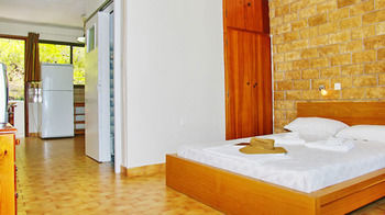 Lions2 Studios And Apartments Askeli Exterior photo